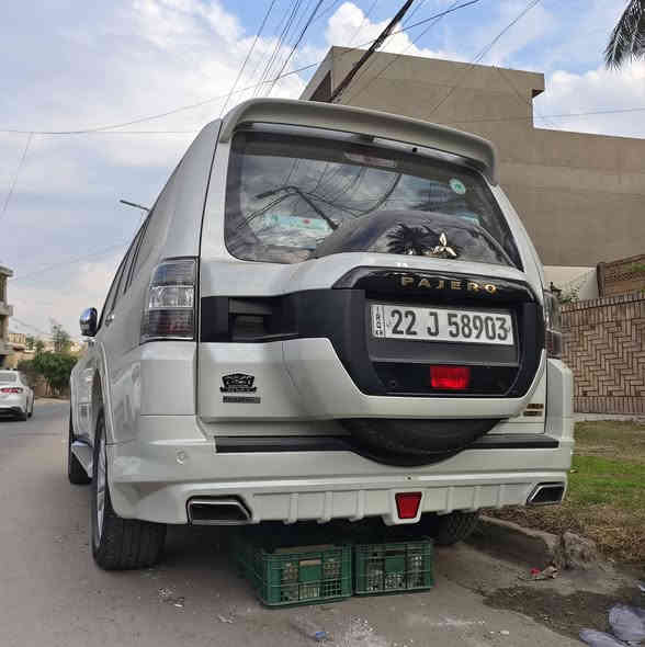 للبيع فقط
السلام عليكم 
باجيرو حبتور راس الارنب بلاص موديل 2019 مكفولة كفالة عامة ماشية 55 الف حقيقي السيارة فول مواصفات  8 ايرباك علامات ذهبية محرك 3800  ترايش كروم لدات نهاري ويل 18 زراك لايت ولايت زنون كشنات جلد وكهرباء دمام سستم صوت ٧ راكب كشن الخلفي تجوات طوال لحاية بلاديه تبريد امامي خلفي وثلاجه وسطية حساسات وحاكيه بلوتوث السياره مكفولة كفاله عامة من صبغ من بارد غراض الشركة كله موجوده ارضيات طفاية طبابه مثلث سويجات ٢ رقمها اربيل بسمي تحويل مباشر هزه فحص سنويه كله جديد للاتصال ***********  مكاني بغداد
