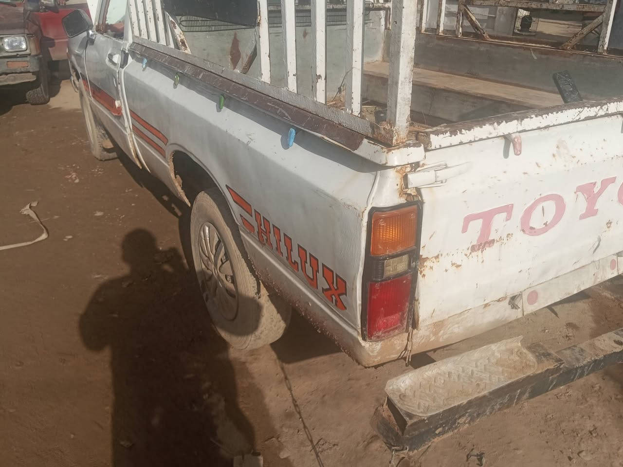 بيكم 80 مقفوله خير من الله محرك اكسل كير السعر 20 وبيها مجال للطيبين ورقمها ديالى ورع اتصل على هذا الرقم ***********
