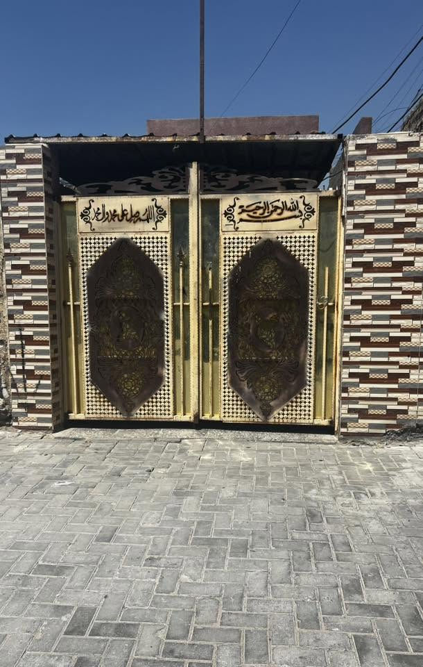 السلام عليكم مكلف بل نشر بيت مدينة الصدر قطاع صفر قريب نور الحلاق مساحه 100متر طابق واحد الاستفسار رقم ابو البيت ‭***********‬
