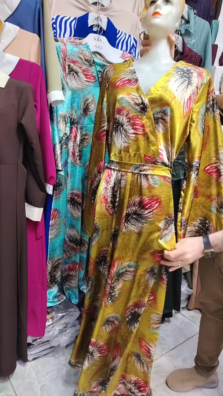 سلام عليكم....... ثوب ستن مشجر 3الوان
ردن دبل كلوش خامه ستن تخبل
قياس/L, XL, 2XL
سعر(17) 
الكون/سوق ابو الهوى


**إذا كنت صاحب هذا الإعلان وتريد حذفه لأي سبب، رجاءا أرسل رسالة إلى الدعم الفني**