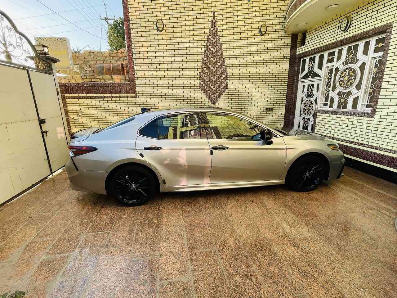 سلام عليكم  تويوتا كامري موديل 2024 (XSE) 
محرك V6)  3500)   ماشيه 19 الف 
السيارة رقم بغداد بسمي تحويل ثاني يوم 
- بصمه و دخول ذكي 
- فتحه  بانوراما سقف اسود (جام)  
-كير أوتو + عادي
- كشنات جلد
- كشنات امامي كهربائي
- (5) كامرات 360 
-شاشه اعطال
-ويل كب R19
-رادار جانبيه وامامي 
-رادار نقط العمياء
-رادار الخطوط البيضاء 
-اشاير بالمري 
-فول تحكم ستيرن
- ‏Led بك لايت و لايت 
- تبريد قطتين 
- تشغيل عن بعد
- مثبت سرعه 
. تحديد مسار 
. لد بل بل دشبول 
.داتاشو عرض بل جامه الاماميه
. توقف ذاتي مانع تصادم 
. سياقه ذاتيه 
.تدفئة و تبريد كشنات   
 بچم كبس السياره جديدة  فقط الحادث الي بالنشر.باقي السياره كفاله من الطخات والتكحيل والبارد 
####### ( مكاني ميسان)  #######
السعر 265 وبيه مجال 
 للتصال ***********
