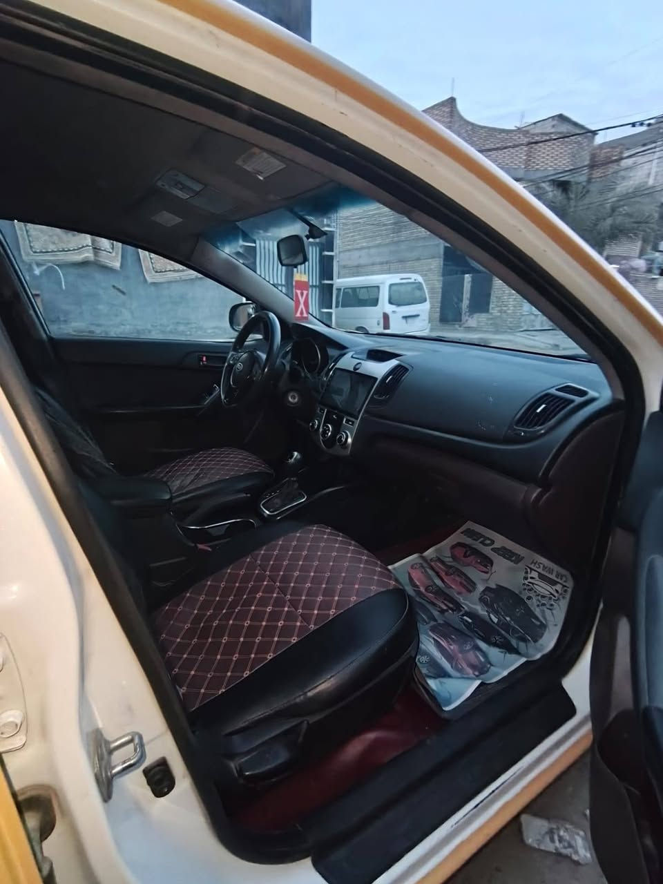 سلام عليكم
كيا فورتي موديل 11 رقم بغداد مصفره هئيه وغرامات  حادث جاملغ امامي بدون لا شاصي ولا لغد تخم تاير صدر امامي خلفي جديد بلكامل منظومه تبريد جديده صبغه جديده سياره جاهزة وكبل لشارع بدون نواقص محرك كير كفاله العنوان بغداد بلديات *********** السعر 88
