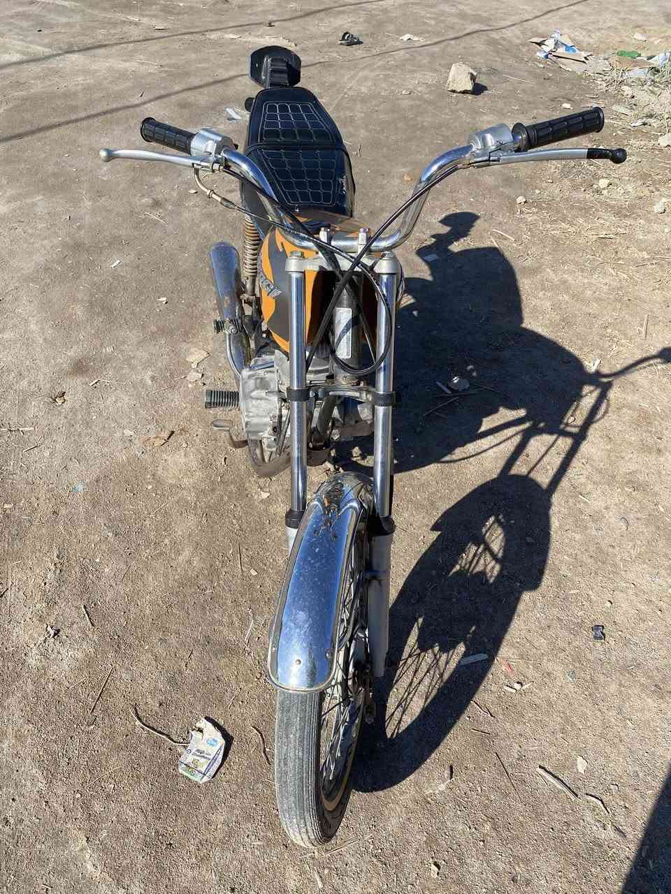 سلام عليكم دراجه أيراني نيرجي موديل 14كله بلاد مابدل اي شي منها كله عل لبلاد بس التانكي مبدل أدوات دراجه أدوات ضايعه لوراق مالتها وسعر خاص رقمي ***********
