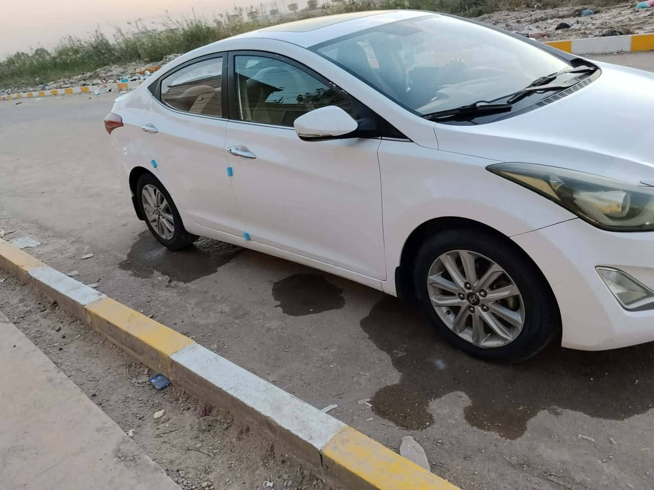 الى عشاق الإنترة الجديد موديل ١٦ خليجي فول مواصفات ١/١ كفاله عامه رقم ذي قار مكفوله من الصبغ والظربة والتبديل والفتح مكينه ١٨٠٠ شرط مامفتوحه ترايها شرط زيرو تبريد ثلج دواخل نظيفه السعر ١٢٩ وبيها مجال مكاني قضاء الشطرة *********** استخدام شخصي مامتعوبه
