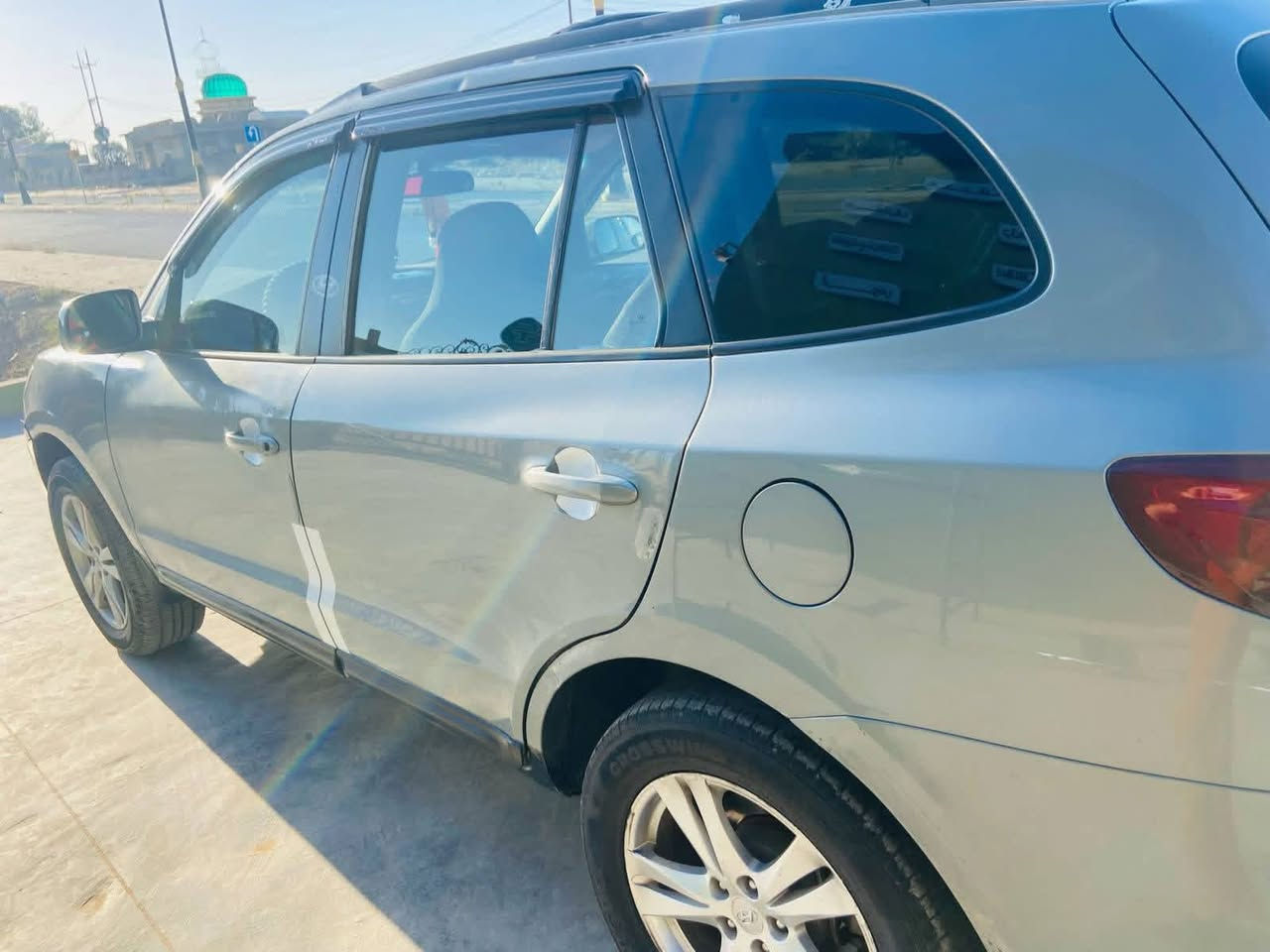 سنتافي 2007 محدث 2010
امريكي 

 لون فيراني ( سمنتي) 

رقم نينوى صدامي حت هزه بيه جديده 

محرك و كير مال كصه جدد ،،6V 2700 مرغوب 

بيه جم قطعه صبغ (اثر جراد) ابيع احزام 

السعر 90 ابيع مقدمه  

رقم الهاتف ***********
