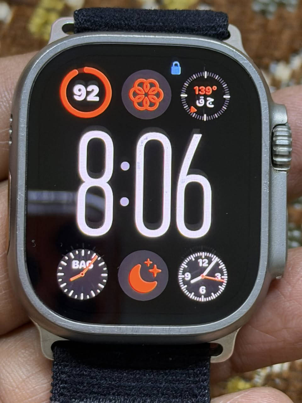 سلام عليكم ساعة ⌚️ الترا (1)للبيع بطارية 🔋 89نضافة 💯/90 كارتونة ضايعة 🔌 شاحنة الاصلية وياها 
السعر (450)
مكاني الشعب 
 ***********
***********
