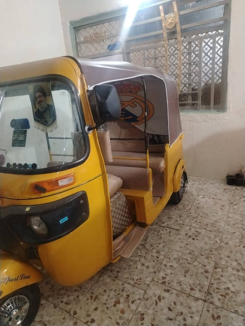 سلام عليكم اخوان هاي وجبه جديده تكاتك جاهزات واحد على واحد دوشمه جديده كاعيات سبع قطع مسجل تكاتك الف ما تصرف عليهن اوراق المديل عشرين ثنين سعر وحده 5250 العشرين وحده موديل 19 سعرها 4800 بيها مجال العنوان كربلاء امن داخلي شارع طارق الخيكاني وشاري بخدمته تفاصيل تكاتك بل فديو ***********///***********
