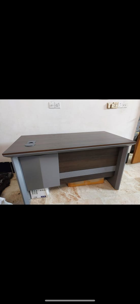 ميز مكتب عدد اثنين وكرسي واحد جدد بس نصبتهن مامستخدمات السعر كلهم ٥٥٠ قفل مأخذهم من معرض بالكرادة كلش حلوات بالحقيقه وقويات


**إذا كنت صاحب هذا الإعلان وتريد حذفه لأي سبب، رجاءا أرسل رسالة إلى الدعم الفني**