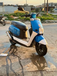 بوليسي • ياباني • كهربائيات شغاله