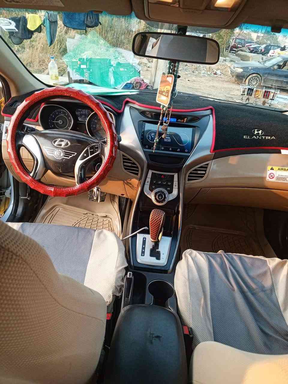 الانترا 2012 امريكي حادث دعاميه سياره لايبل واحد مابيه تبديل صبغه جديده منظومه تبريد جديده مكينه جديده تخم  تاير باتري جديد صدر امامي خلفي شاشه كاميرا سياره بسمي سعر 105 وبيه مجال مكان سياره بعقوبه الرحمه رقم ***********
