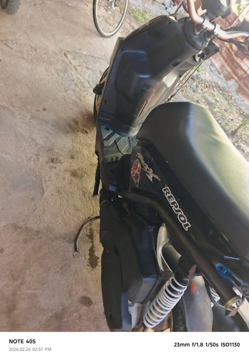 سلام عليكم سكنز مديل 2014
محرك مفتوح كهربايات كله شغاله مابيه نقص محرك ناعم سعره 975 
المكان البصره قضاء المدينه  
الاستفسار***********
