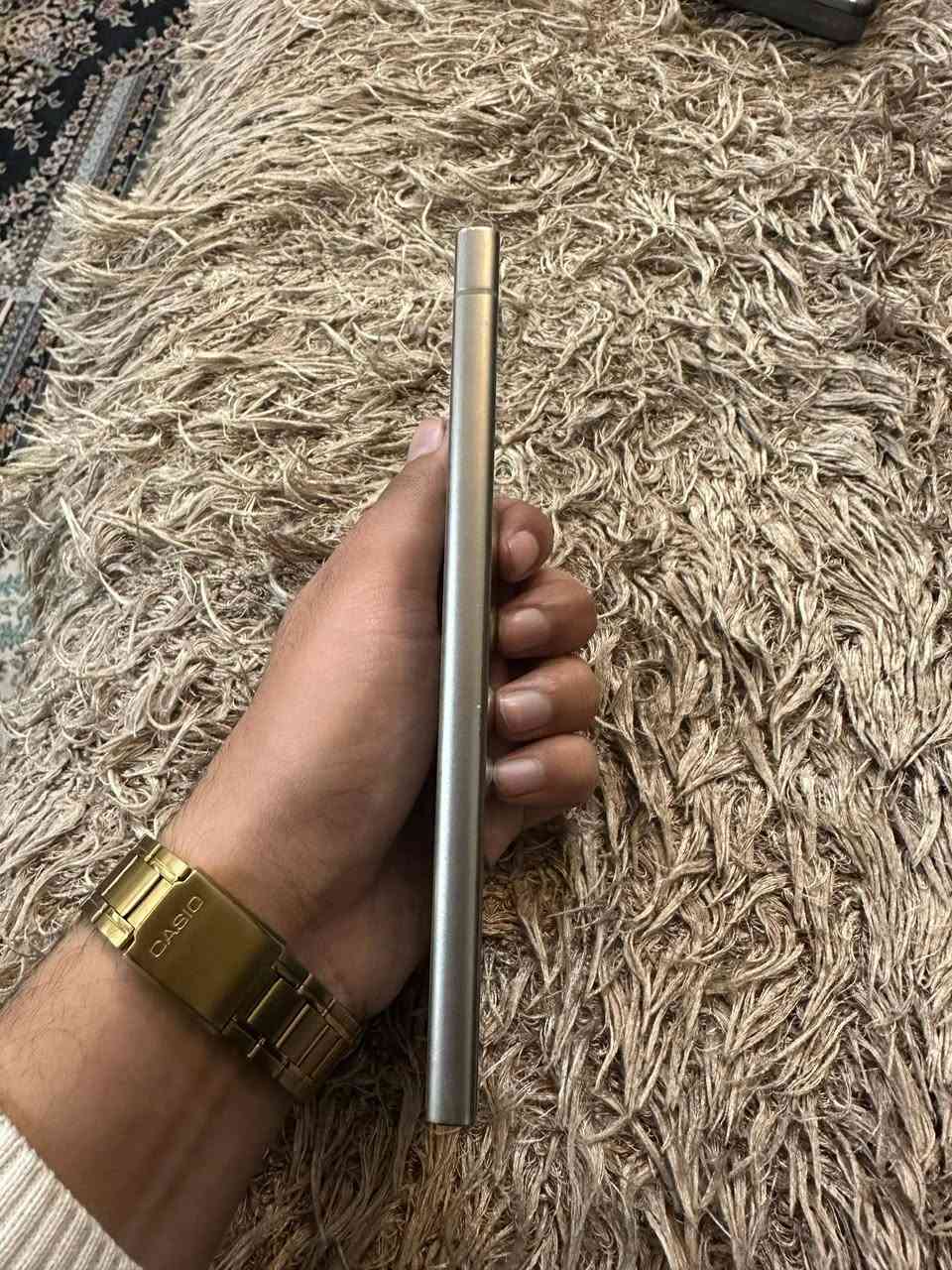 الموديل : Samsung Galaxy S24 Ultra.
الذاكرة : 1 تيرا (1) - الفئة العليا.

اللون تایتانیوم (Titanium).

الحالة : نظافة 97% بي خدش موضح بلصورة 
ضمان عين الفهد يجي مع العلبه والكارت ويا هدية شاحنه 45w وكيبل و٣ كفرات 
السعر 1,200,000 وبي مجال 
للاتصال:***********
العنوان بغداد الغزالية
سبب البيع (اريد هونر ماجك 8 ) اذا عدك اراوس
