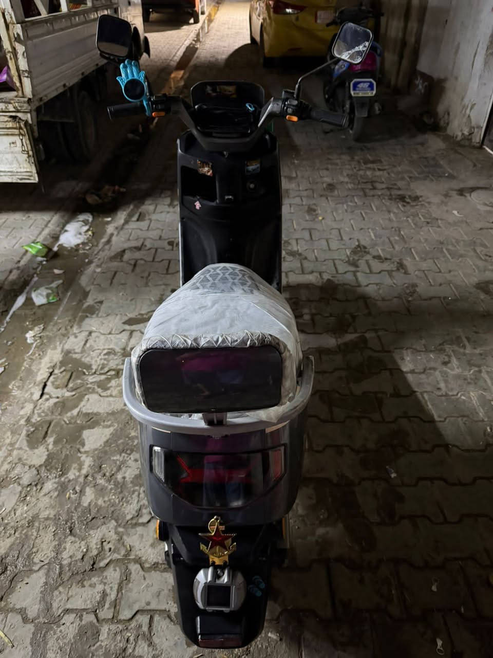 سلام عليكم دراجه شحن 
بغداد بطاريات وشحن مكفوله 
كشر كدام عينكم دراجه خير من الله سعر 500هاتف
***********
