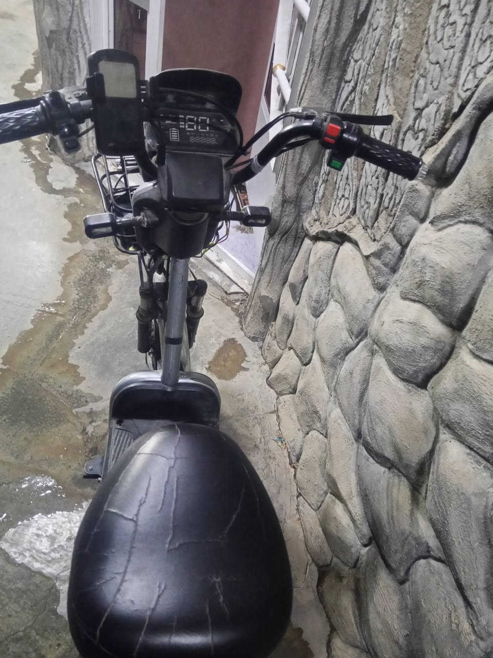 السلام عليكم دراجة للبيع كاملة مكملة سعر 275مكان عبايجي ***********
