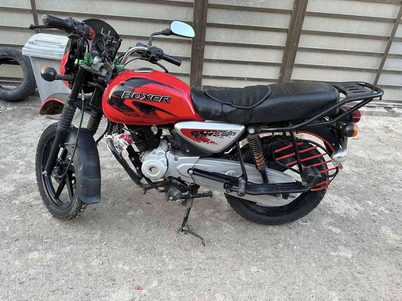 السلام عليكم بوكسر للبيع
موديل 23 نازلة ٢٤ شهر ١٠ مرقمة لوحتين إنكليزي بغداد 

ماشيه 8 ألف حقيقي 

مامشتغله دلفري 

كامله مكمله 

للتواصل الاتصال بهذا الرقم ***********
