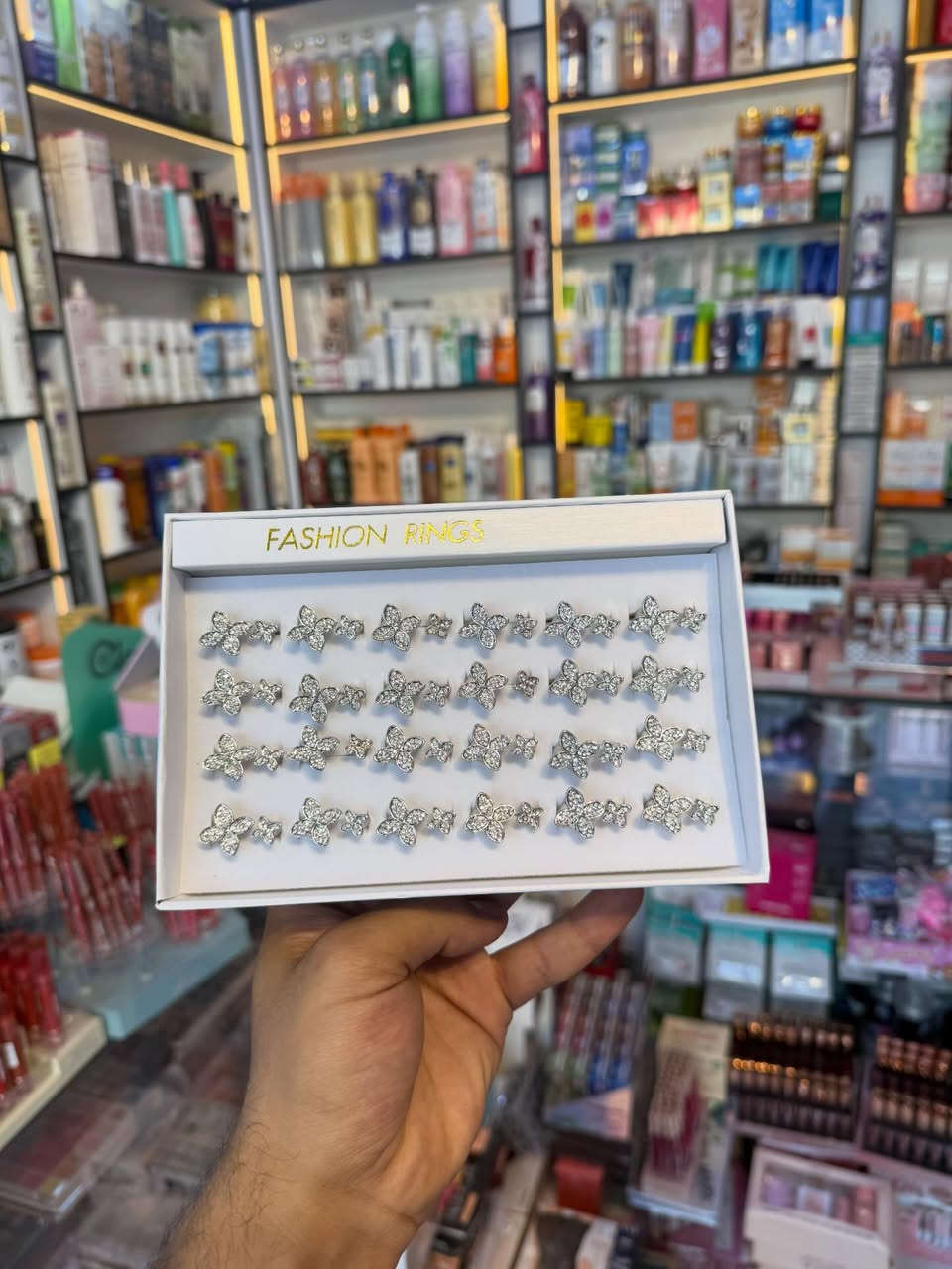 كوزمتك كوكي حي القاهره مقابل ماركت القاهره #موصل #كومنت جانب الايسر


**إذا كنت صاحب هذا الإعلان وتريد حذفه لأي سبب، رجاءا أرسل رسالة إلى الدعم الفني**