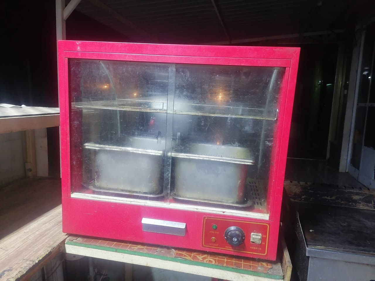 سلام عليكم
مطعم الكابتن للبيع بسبب عدم التفريغ
مطعم جاهز مابيه اي نقص
غراض كلهن نضيفات
مع الحديقه وبيه بلازما وكاميرات
وكراسي وميوزه
والباقي مذكور بل صور

العنوان قرب كوفي ابو علي
***********
***********
الي يحب يستفسر ع سعر يتصل ويدلل
