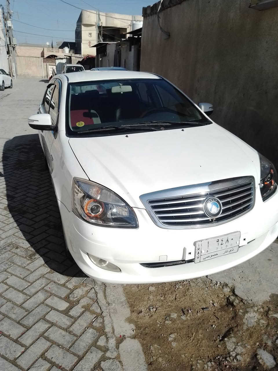 جيلي موبل 2013 للبيع  مكينه كورلا نحله 1800 گير عادي سنويه لل 27 مكفوله من الضربه والصبغ والتبديل ما عده لگاط زنجار مكاني بصره ابو السنويه بالبصره السعر 54 للأستفسار ***********
