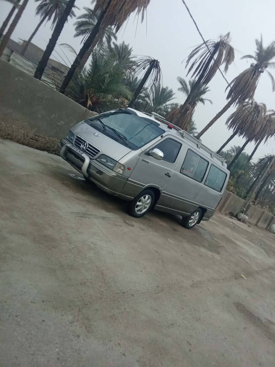 سلام عليكم لبيع ستانا موديل 2000 سنويه ال 31 سياره جاهزه من كلشي مكينه وكير مكفوله من ضربه الاتصال ***********
