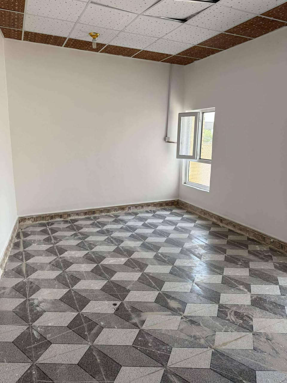 #اللهم صل على محمد وآل محمد 
#البيت للبيع
السماوه حي 36 مقابيل المدرسه الفرسان 
#بيت للبيع طابو صرف 
#المساحة  125متر طابق ونص 
#قرب الشارع العام 
غرفتين وصاله ومطبخ 2مجمعات صحيه وبراني وطارمه كونكريت مسلح عالي عن الشارع  
# السعر 107 مليون مع المجال لشراء يراجع مكتب الناجح للعقارات السماوة حي الحكم قرب مرطبات فستقه 
#مكتب- الناجح للعقارات 
للإستفسار اكثر مراسلتنا ع الخاص او الاتصال ع الرقم التالي ***********بي وتساب /*********** بي وتساب 
#او مراجعة مكتبنا الواقع في
#الحكم / مجاور مرطبات فستقه علمأ دوام مكتبنا من 9 صباحأ ال 10 ليلأ اخوكم ابو مصطفى للعقارات 
{تابع صفحة المكتب }
