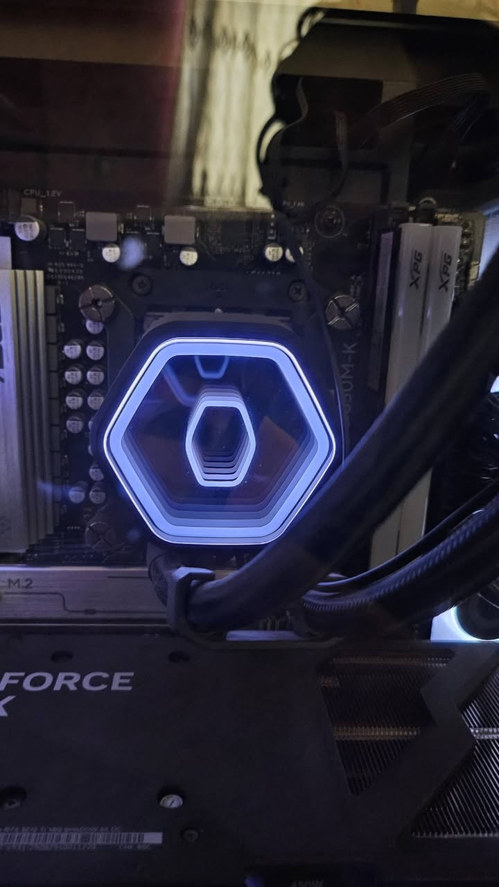 مبرد مائي للبيع
Cooler master 240Mm
مبرد جيد ويتحمل معالجات i7 او رايزن7x3d لحد ال٢٠٠ واط
ابو الفانين مستخدم ٣ اشهر فقط
سبب البيع تغيير الى مبرد ٣ فان
السعر ٧٥ قفل بدون تعامل رجاء المبرد اخو الجديد وبي باكيته وضمانه وكل ال ادبترات.


**إذا كنت صاحب هذا الإعلان وتريد حذفه لأي سبب، رجاءا أرسل رسالة إلى الدعم الفني**