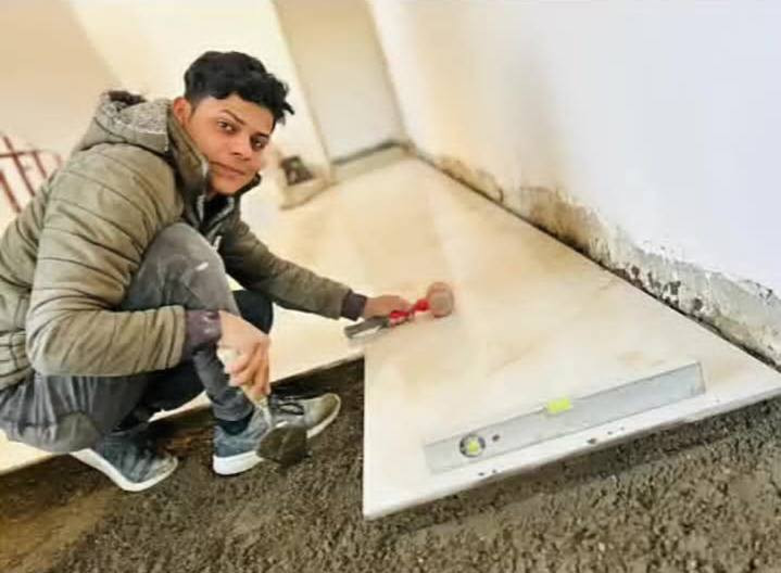 السلام عليكم ورحمة اني خلفه لبخ سمنت وجص وبورك وتطبيك سيراميك وكاشي متفرق حالين واشتغل بكل مكان بغداد الي محتاج يتصل ع الرقم *********** واتس اب مكاني بغداد المحموديه
