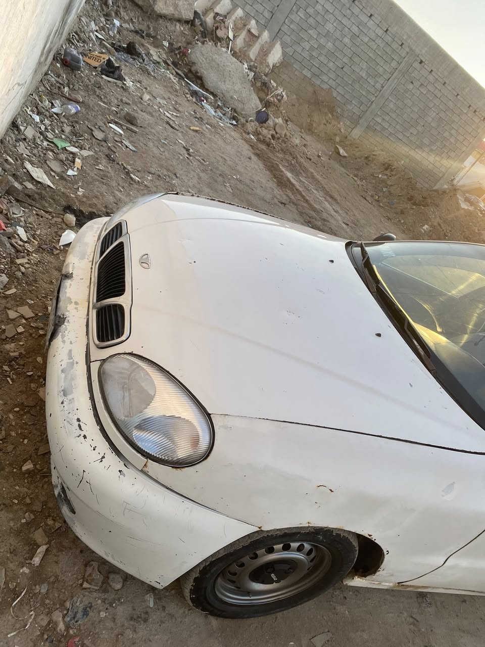 السلام عليكم دايو لانوس للبيع او مراوس كير محرك صدر مكفولات شرط التحويل او وكالة السعر ٢٠ وبيهة مجال الشراي يتصل ***********مكان السيارة سامراء
