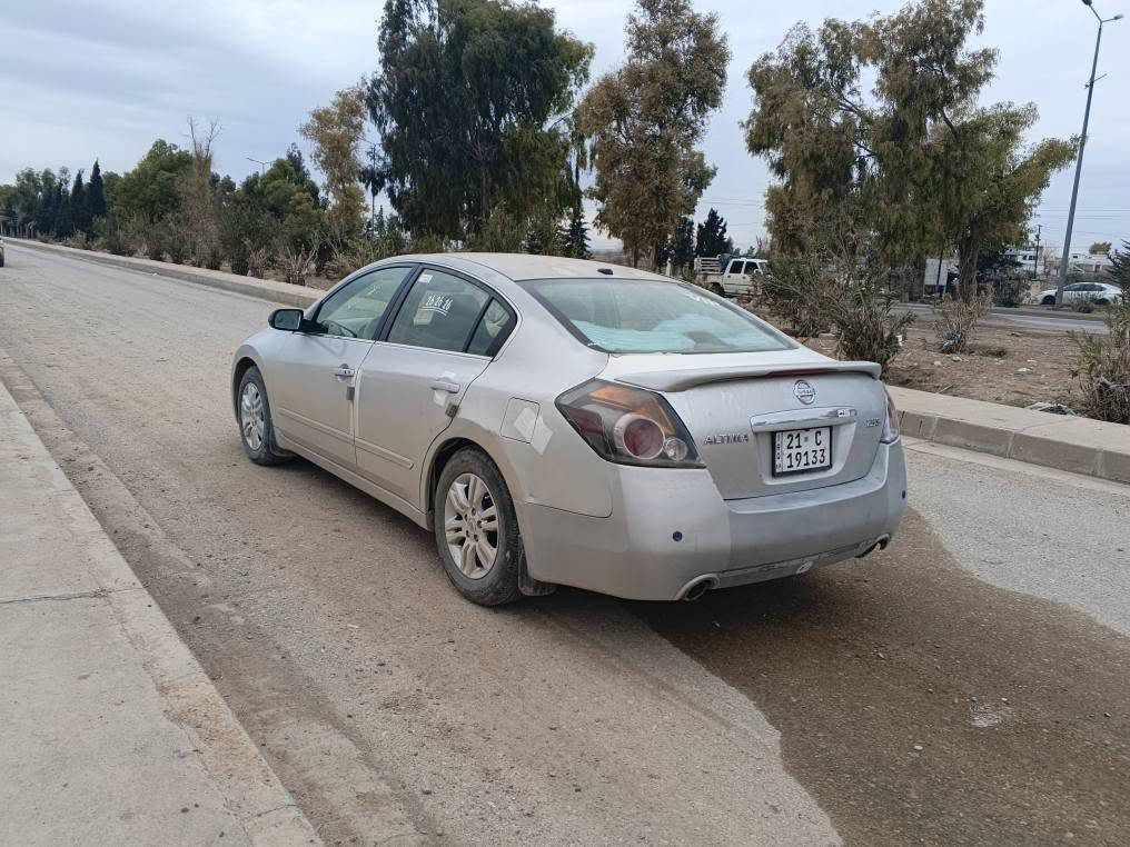 سلاوی خۆاتان لیبیت
نیسان ئەلتیما مۆدیل 2008ی خیلجی نرخی 79گلاو کەمیک مەجال
***********
***********
سەنەویو رەقم و هەزو هەموو شتکی تازیە تا 2030 بەناوی خۆمانەویە. گیرو مەکینە و تەبریت بەشەرت . چوار پارچ و پەلیک بۆیاخی هیه بی ناوگرتن . سۆنەری دانراوە. سیاریکی زۆر جائیز و ڕیک پیکە. زۆر بە تازیە ماوتەوە . ئۆتۆماتیک .دبل گیر .بەسمە . قفل مەرکەزی. جام کاربای. ئاوینە کاربای. سیاریکی تاز و جوان ماوتەوە. تەق و رەقم هیج نیە.
شیون ناحی تەکیە نزیک سلیمانی
زۆر سباس السليمانية, العراق
