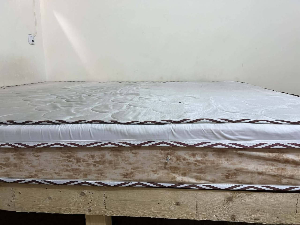 للبيع نضيفات البياع للأستفسار خاص


**إذا كنت صاحب هذا الإعلان وتريد حذفه لأي سبب، رجاءا أرسل رسالة إلى الدعم الفني**