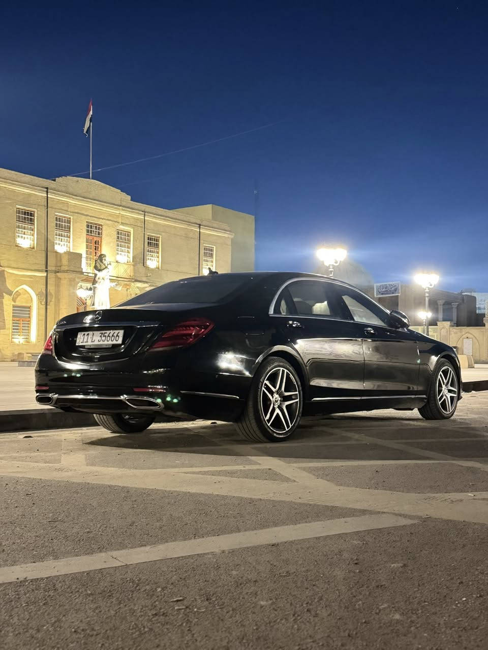 لبيع فقط بدون مراوس
mercedes S class 560 
موديل : 2020
عداد الكيلومتر :  61miles
عدد الاسطوانات : 8 سلندر
عدد الاحصنة : 469
عزم الدوران : 700
عدد المقاعد : 4 VIP
السيارة عليها ppf  
برادت بلاد جانبية + خلفية
اضائة داخلية 64 لون
مساج بالكشنات 
عدد السماعات 31شركة burmester
ذاكرة مقاعد و وضعيات قيادة
شاحن وايرلس عدد 2 
تايرات ران فلات
انارة ترحيبية 
لايت لليزر
مازدات امامية 
بانوراما تضليل كهربائي
الدواسات بعدها على وضع الشركة
السياره حادثها شخط ب التكمة فقط ومبخوخ 
بدون ايرباك بدون تبديل اي شي بيها كله بلادي
السيارة جديدة
بيها رقم شبه مميز 35666
السعر 52,700 وبيها مجال
***********
