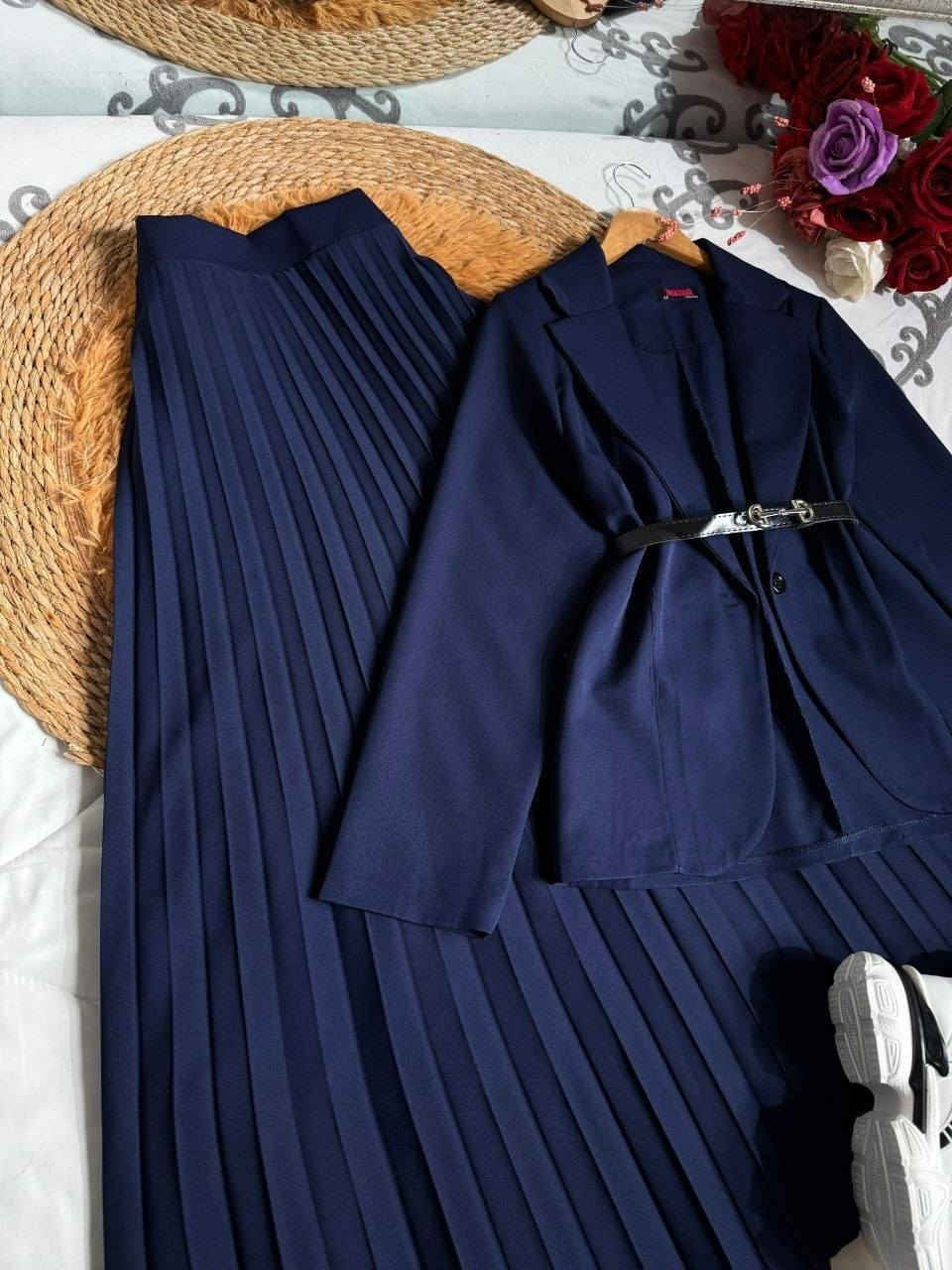 سترة مع تنورة❤‍🩹
السعر 28 الف فقط 
خامة هوريم دابل تركي
38-40-42-44-46-48


**إذا كنت صاحب هذا الإعلان وتريد حذفه لأي سبب، رجاءا أرسل رسالة إلى الدعم الفني**