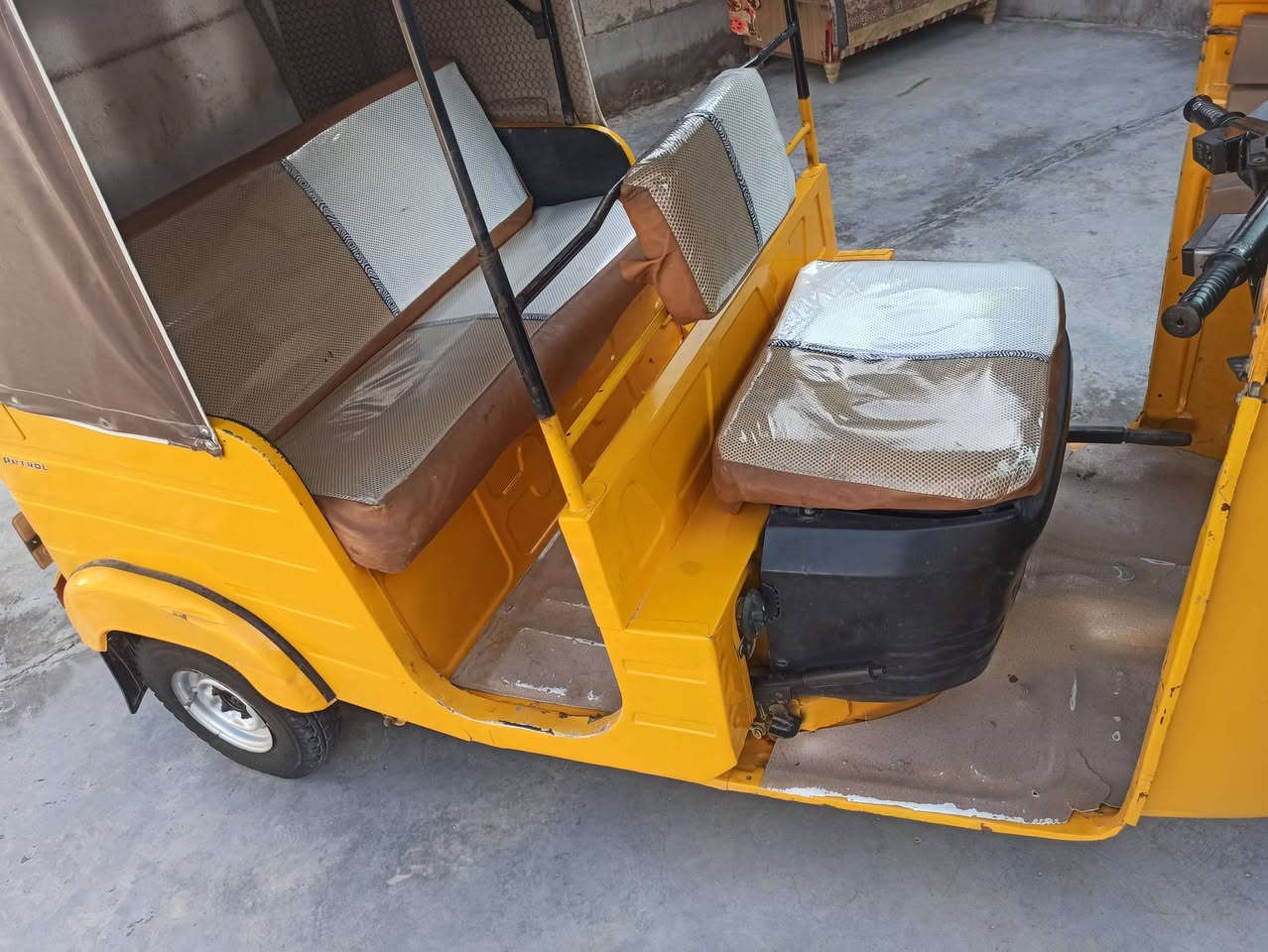 السلام عليكم 

تكتك 2019 للبيع رقم واسط تحويل ثاني يوم بيهة ضربه بصفحه وصبغ البدي فقط لغود بدون ضربه وصبغ مكينه بيهة تبخير قليل كلش جاهزة التكتكك
مكاني عزيزيه 
السعر 5500  شبيهة مجال 
***********
