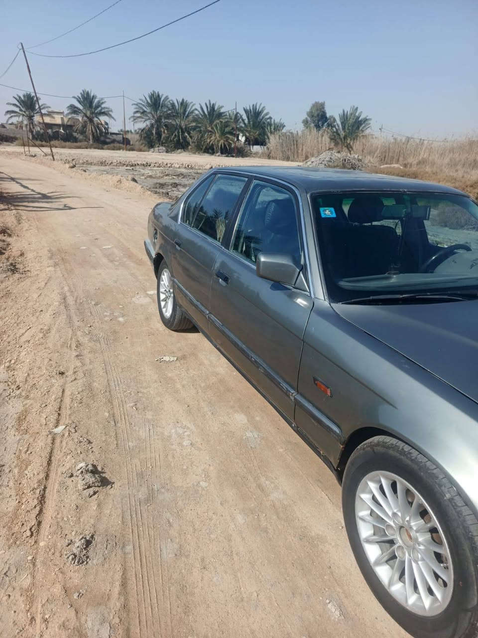 السلام عليكم سياره للبيع رقم بصره الجديد مكينه وكير بطه السياره مكفوله من الكص والنقل والضربه جاهزه السياره من كلشي مكاني البصره قضاء المدينه السعر 42 وبيها مجال *********** ،، البصرة, العراق
