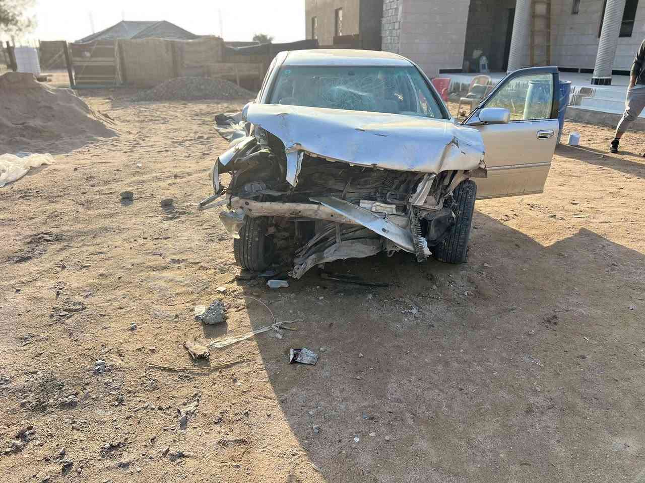 سلام عليكم للبيع ملكه موديل 2002رقم بصره سعر 60وبيه مجال ابيع على حادثه ***********

