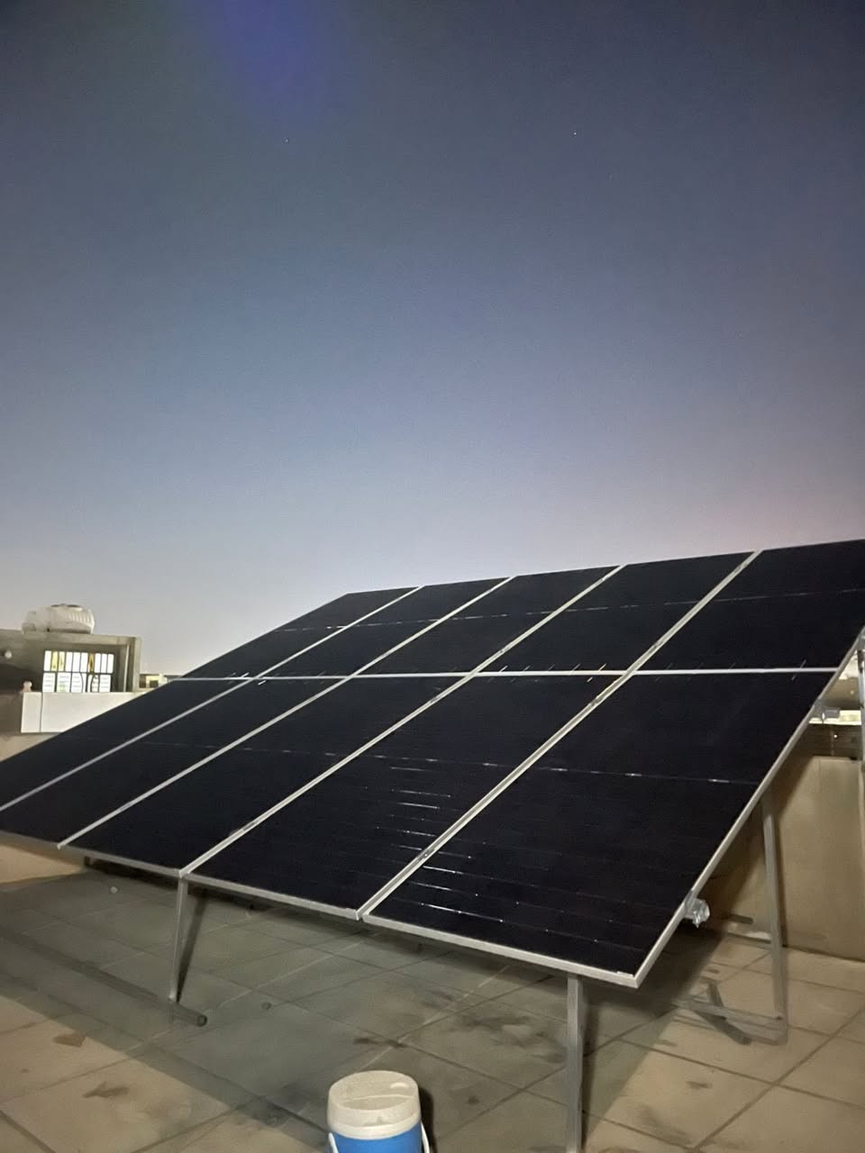 تم بحمد الله انجاز منظومه طاقه شمسيه ٢٠ امبير نهاري ١٦ ليلي في محافظه بغداد  - بسمايه    ،، وداعاً خط المولد 😊 
📍 فروعنا:
بغداد – الكرادة ***********
بغداد - حي الخضراء ***********
الأنبار – الفلوجة ***********
صلاح الدين – ناحية العلم ***********

📞 للحجز والاستفسار راسلنا عالخاص أو اتصل الآن

قمم الجبال للطاقة الشمسية
خبرة – أمان – ضمان حقيقي ✔️
