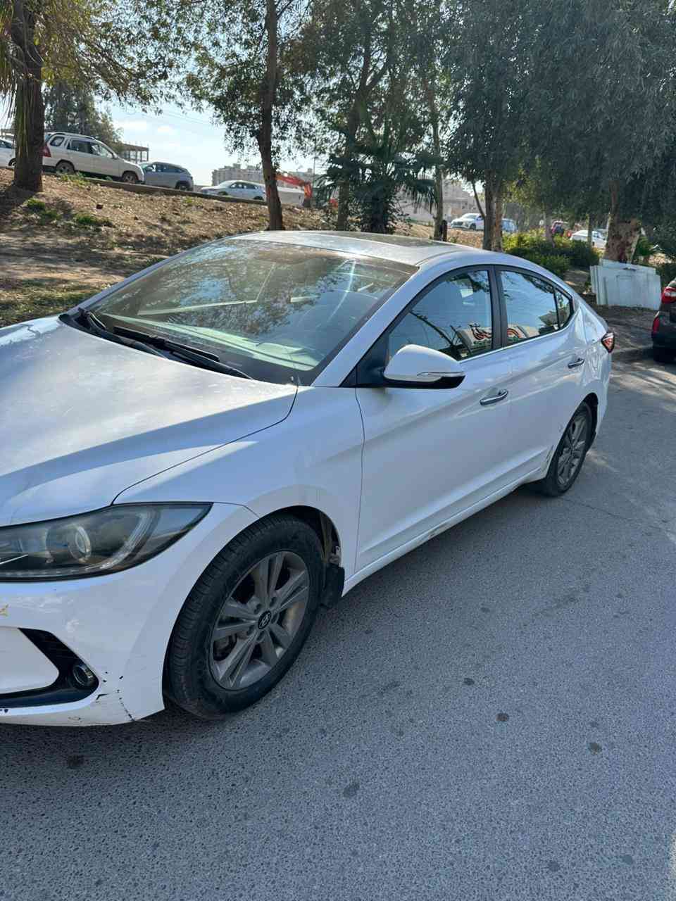 السلام عليكم 
النترا 2017 خليجي 
شاشه+كامره خلفيه
فتحه سقف
قطعتين تبريد
بيها 3وضعيات قياده، عادي+ايكو+سبورت
بيها صبغ جاملغ،وصبغ نص باب خلف السايق
السيارة ماشيه 188الف كم
السعر128وبيها مجال مكان السيارة بغداد 
+964 771 116 5414


**إذا كنت صاحب هذا الإعلان وتريد حذفه لأي سبب، رجاءا أرسل رسالة إلى الدعم الفني**