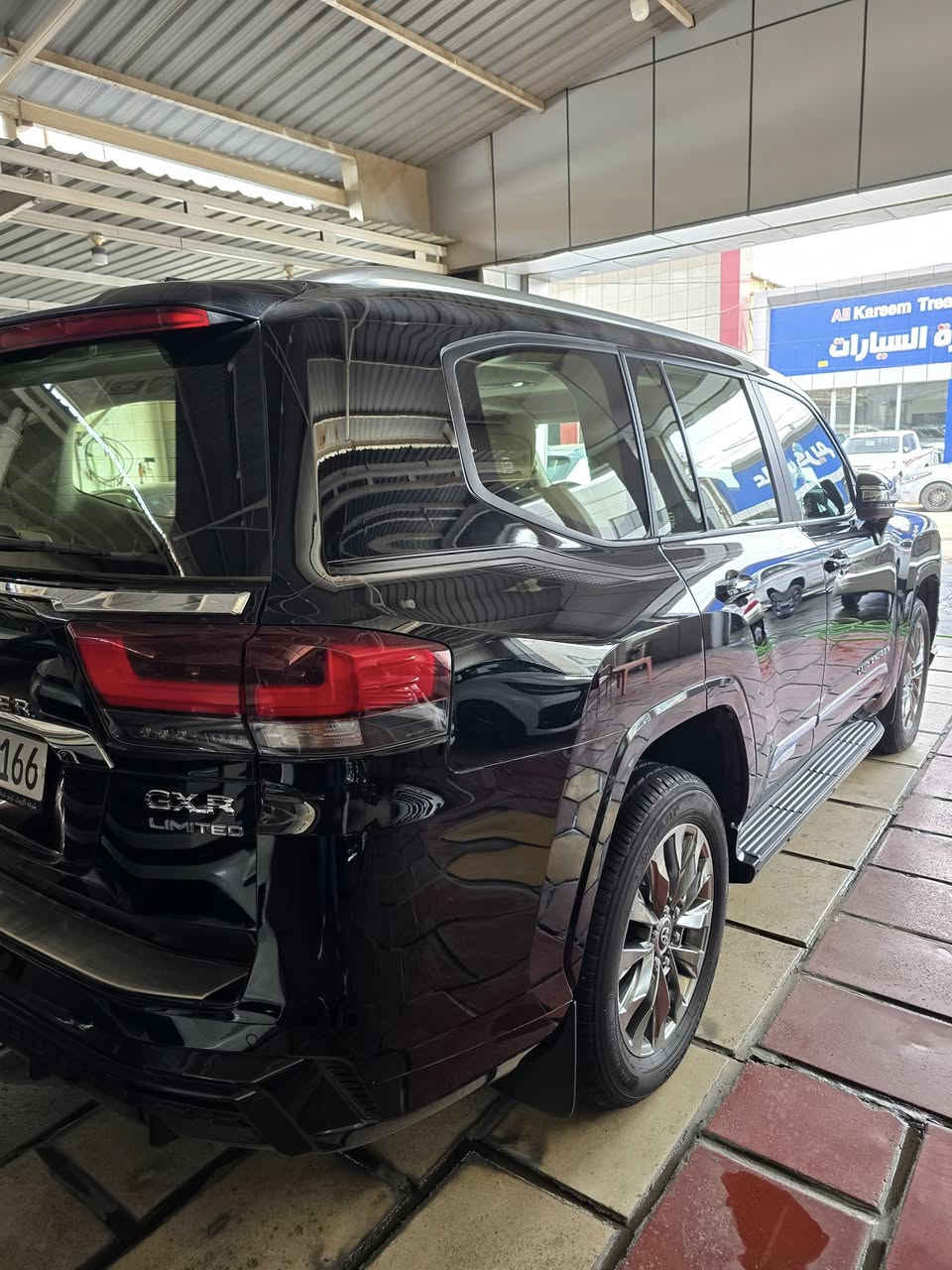 GXR 2025
ماشيه ١٢ مغلفه سياره PPF كامل 

🔸  تويوتا لاندكروز  GXR 

 🔸موديل 2025 🔸

🔸كشنات الامامية كهرباء + تبريد 

🔸كشنات صف الثالث يدوي 

🔸بصمة + تشغيل عن بعد 

🔸فتحة سقف 

🔸ثلاجة 

🔸3 شاشات 

🔸صندوق كهرباء

🔸8 ايرباك 

🔸اضوية led + كشافات 

🔸شاحن لا سلكي 

🔸فول تحكم ستيرن 

🔸تدفئة تبريد قطعتين 

🔸حساس امامي و خلفي 

🔸🔸     مرقم اربيل 🔸🔸 

🟥ضمان احصل الآن على خدمة مجانية لمدة عامين أو 40,000 كم على 

   ***********
