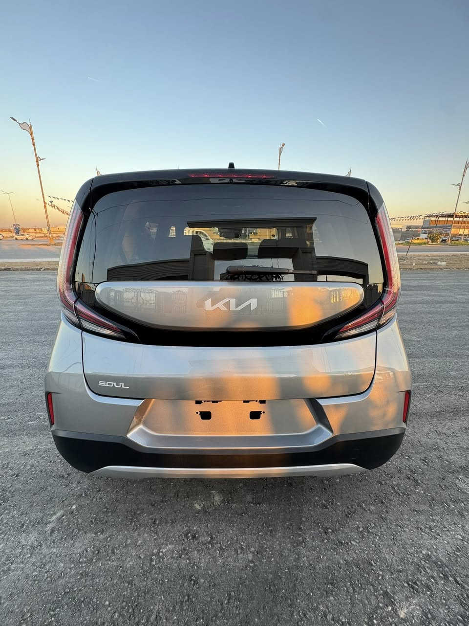 كيا صول 2024 دخول جديد

تبديل باب وجاملغ جهة الصدر 

صور الحادث موضحة في المنشور

ايرباك ستيرن طاك وبردة

شاصي سليم 

🥏 بصمه تشغيل 

🥏ودخول بصمه  

🥏 كرسي كهرباء

🥏شاشه كبيره دعم كار بلي 

🥏رادارات امامي خلفي جانبي

🥏توقف ذاتي أمامي خلفي

🥏قياده ذاتيه/تحديد مسار السياره

🥏مثبت سرعه كروز

🥏شاشه اعطال ومعلومات السياره 

🥏محرك 2000/دوش

🥏تحكم ستيرن جهتين فول

🥏شحن واير لس مخرج USB + تايب سي 

🥏انضمه قيادة عادي+سبورت

🥏شاشة ديجتال 

🥏 تشغيل عن بعد 

💎السياره ماشيه 6 ميل 

 السعر 170 وبيها مجال

للاستفسار 

***********

***********
