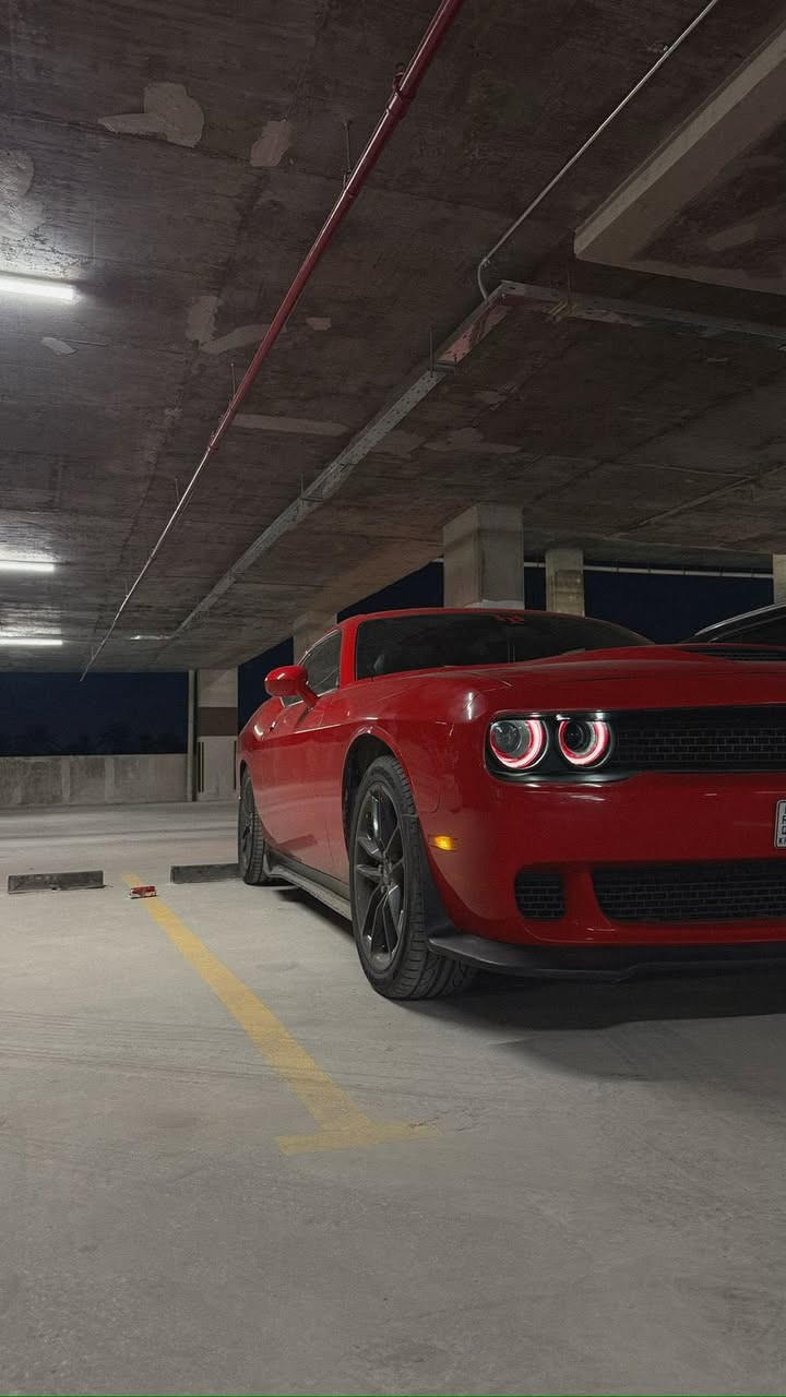 ⁨ ⁨ ⁨ ⁨ ⁨ ⁨ Dodge Challenger GT 2021
دوج جالنجر جي تي بلاس اعلى مواصفات فول 1/1
الموديل : 2021 
العداد 74 الف 
عدد الاحصنه 300Hp ستوك 
المحرك : V6 / 3600 cc
الكير : اوتماتيك 8 نمر 
الون :  احمر طماطي 
الحالة او نوع الضرر : جاملغ وبنيد بدون دواخل نهائيا 

مكينه كير كاردن اكسل كهربائيات كفاله ☑️
لغود وشواصي بدون دواخل نهائيآٓ كفاله

الـــــمـــواصــفـــــات  والاضافات 

تشغيل عن بعد 
نقطه عمياء و ردار جانبي ردار خلفي 
ترحيب عند الاقتراب 
خزن كشنات وضعيتين حفظ
شاشة كبيرة
هيتر بلمري 
بصمه
فتحة سقف 
ويل 20 
 تحكمات ستيرن 
كاميرا دوارة 
حساسات خلفيه بلاد
شفتات ستيرن
كشنات كهربائي
كشنات حضن 
كشنات وجلد 
قطعتين تبريد امامي خلفي 
سستم صوت البين
وبعد بيه مواصفات هواي بلاس الاخير .. 

الاضافات 

برمجه اون لاين وكاله يم مصطفى ايكل ع 
الداينو وتحديثات الوكاله كامله مكملة يمه
سستم كاربون فايبر كامل لل داخل 
دركة استيرن كاربون فايبر اصلي 1800$ طلب خاص من امريكا 

عليه ادامه كامله فيت بام وبلكات وصدر امامي وخلفي وتخم وتايرات جدد 800$ تو ساير جديد وباتري كامله وعليه بوليش ونانو سيراميك 

السعر : 185 ورقه وبيه مجال للشراي بسيط 💵💸
الموقع : بغداد  قرب سوق حي الجهاد
للتواصل الواتساب : ***********

رابط الواتساب المباشر لصاحب سياره👇🏻 💯✅
⁨ ⁨ ⁨ ⁨ ⁨ ‏https://wa.me/9647817635777⁩⁩⁩⁩⁩⁩
