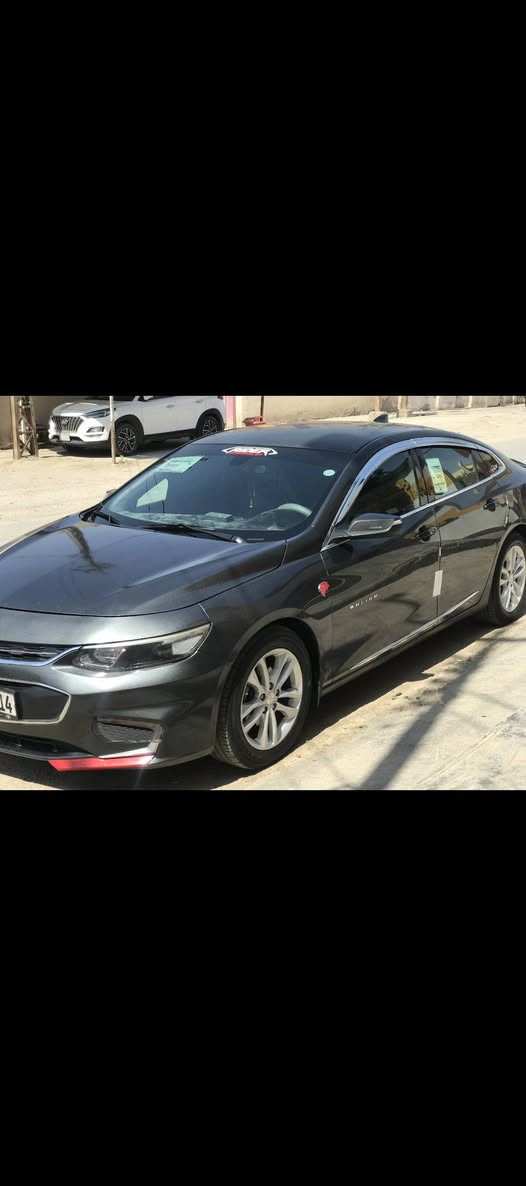 ماليبو موديل ١٧ LT
السيارة جاهزه للاخير متصرف عليها ربع
مواصفات اشاير مري ٤بصمات شاشه كبيره كامره
كشنات تدفئه وتبريد تشغيل عن بعد تحكمات ستيرن كامله وبعد بيها مواصفات هواي
السياره جديده وعلى ايدي كلش مداريها
حادثها جاملغ وربع الباب 
مامصور داخلها بس يشهد الله غرفتها جديده ونظافتها ١٠٠%
مكانها الحله المركز
تلفون *********** موجود واتساب
سعرها ١٢٠وبيها مجال حك الجيه
السوك كلشي بي والنضيف سعره بي
