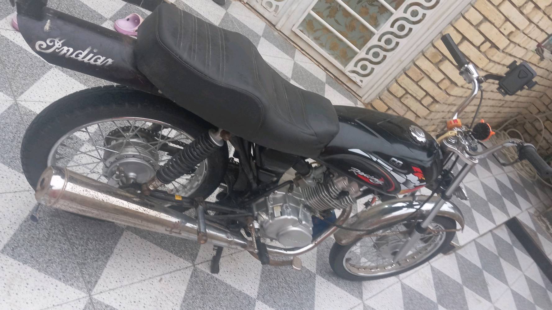 السَلٱمٌ عـَلـْيگمّ-ۈرحـْمّـٌة ٱللـّہ ﯙبُرگـّاتہ
للبيع دراجه نامه شلامجه اوراق اصولي.  
ثالث تبديله دهن الها 
دهن دراجه امزويل 
بيها مكينه. طَيٓرًآنٌ بشارع
دراجه شكلها شويه تُعباُنٌ   اطلع بيها يوم و10 ايام ماطلع بيها.
سعر م̷ـــِْن الاخير 800 قفل.
ناصريه مركز
***********
