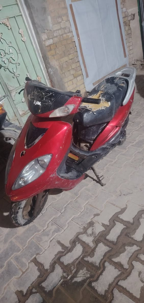 سلام عليكم دراجات للبيع الزركه ادرس والحمره سيام شرط نكره سلف كلشي مبيهن شغالات كهربائياتهن شغالات متوازي علبيع تفاصيل خاص او اتصال مكاني سماوه *********** واتساب
