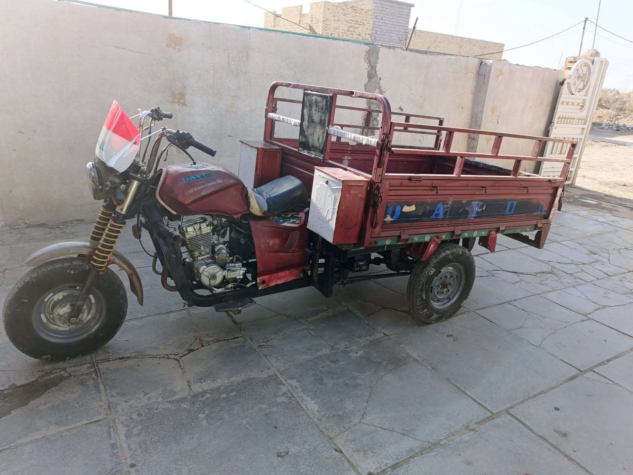 السلام عليكم ستوته للبيع ستوته جاهزه للشغل كهربائيات شغاله تخم تاير 2015 اوراقها كامله باسمي مكان ببغداد بالنهروان شرايجه خاص متواجد على الرقم***********
