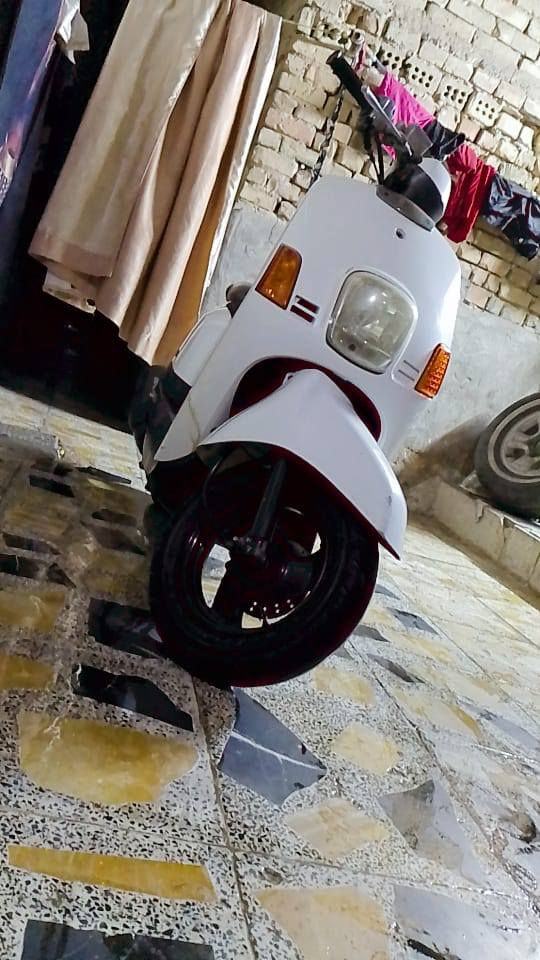 ماكس بوليس شلعه معدل
كامله نقص فقط باتري تعبان 
ب600 وبيهه مجال قليل 
بغداد حي اور ***********
