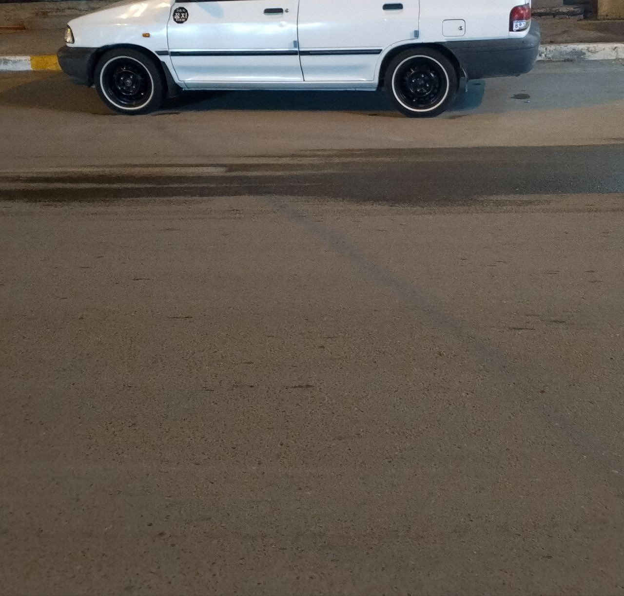 السلام عليكم سايبه للبيع الي يريد يجي خاص وهاذه رقمي ***********
