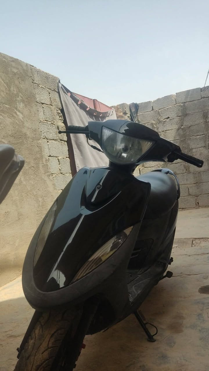 دراجه ماكس للبيع مامفتوحه 49. السعر  450وبيه مجال   تصال ‏‪0776 691 9049‬‏
