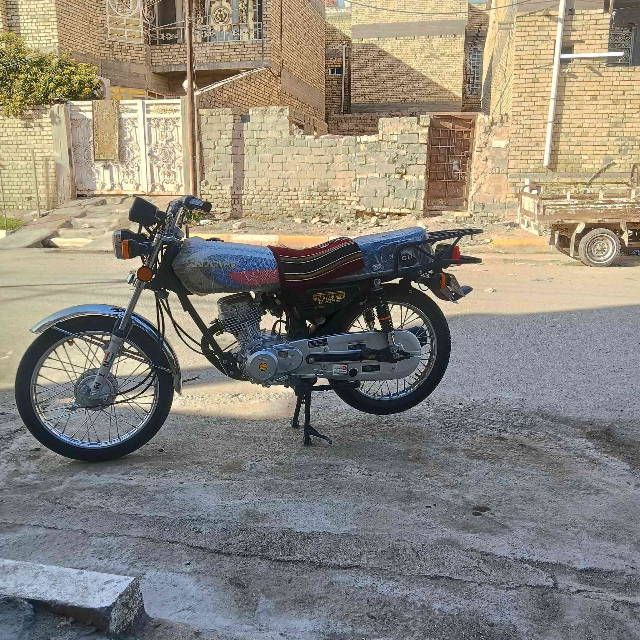 سلام عليكم دراجه للبيع طبق الشلامجه أوراق سكنر دراجه انضف من الفيديو صاله شهر من طالعه من المعرض ..مكاني شطره السعر 825او بيها مجال ال مو شراي لا يتعبني خاص موجود او هذه رقمي ***********
