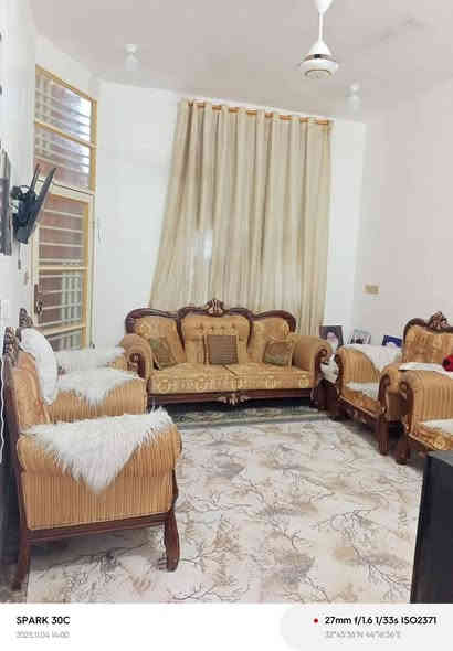 السلام عليكم

مكتب الخبير للعقار

وجود دار في شارع محمد الجواد

مساحه ٦٦ متر

شارع تبليط كهرباء ومي

مكونات الدار // استقبال ومطبخ وغرفه نوم وصحيات داخليه

السعر //28

للاستفسار مراجعة المكتب مقابل مركز الشباب الدوب

اتصال //***********
