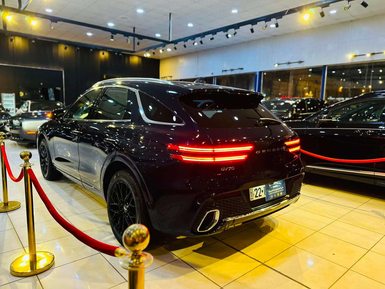 #اعلان_بيع_سيارة
🔷السيارة : جينسس GV70 وارد كندا 1/1🔥

🔷سنة الصنع : 2025 🆕

🔷اللوحة : اربيل

🔶السعر : 338 ورقة

🔷الضرر : تبديل وصبغ البنيد فقط. 

🔷ضرر الايرباك : ستيرن فقط.

🔷رقم الشاصي : KMUMADTB6SU174280

______________________________

🔷المواصفات:🔥

🔹حجم المحرك 4 سلندر 2.5L توربو 🚀🚀

🔹فور ويل AWD

🔹عداد المسافة 13 الف ميل 

🔹كاميرات 360 درجة

🔹رادار امامي وجانبي وخلفي

🔹تنبيه الخروج عن المسار

🔹حساسات امامية وخلفية

🔹سقف گنتارا

🔹فتحة سقف بانوراما

🔹جنطة كهرباء

🔹ستيرن كهرباء

🔹غرفة جلد زعفران

🔹لد داخلي محيطي متعدد الالوان

🔹تبريد وتدفئة الكراسي الامامية والخلفية

🔹كراسي كهرباء بالكامل

🔹ميموري كرسي السائق 

🔹ويل كب حجم 19 انج مع اطارات بحالة جيدة

🔹5 وضعيات للقيادة

🔹شحن وايرلس NFC

🔹انارة ترحيب شعار جينسس

🔹لايتات LED بالكامل

🔹شاشه تحكم بالايعازات

🔹سستم الصوت Lexicon

🔹تحكم ستيرن جهتين

🔹بصمه ابواب و تشغيل وتشغيل عن بعد

🔹مع باقي المواصفات الاعتيادية

————————————————————————

☎️ الاتصال :

***********

📍النجف الاشرف - المدينة المائية - معرض الحوت
