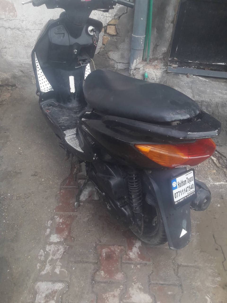 السلام عليكم دراجه سكنس نثيه ١٤٠ الدراجه يرادلها ولفات كهربائيات شغاله سلف هندر  مجامع جدد باتري جديد كابريتر جديد وفاكيوم جديد الدراجه نضيفه نقصها بس الضوه الامامي  سعرها 300وبيها مجال موجود مازنجر


**إذا كنت صاحب هذا الإعلان وتريد حذفه لأي سبب، رجاءا أرسل رسالة إلى الدعم الفني**